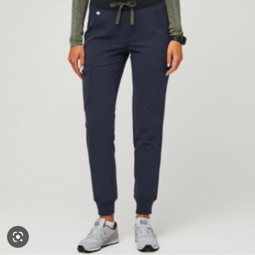 Figs QUIET NAVY Scrub Bottoms